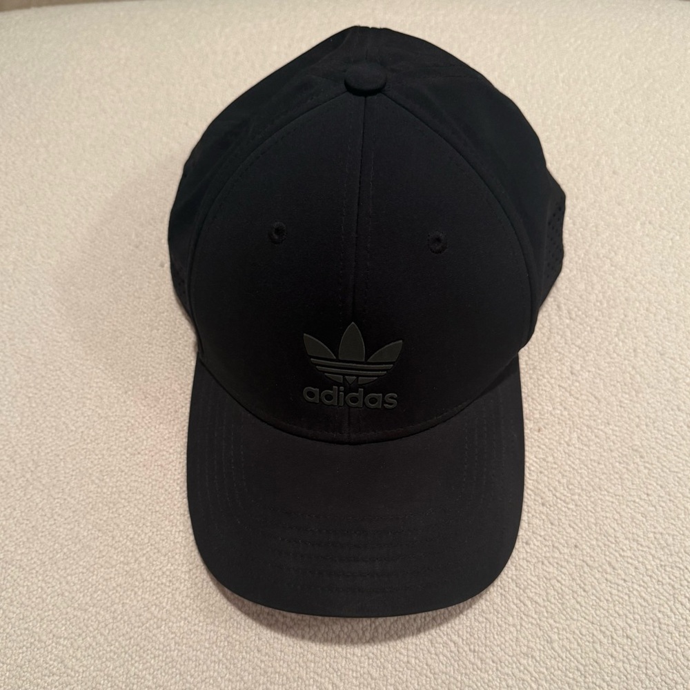 Adidas Classic Black Cap